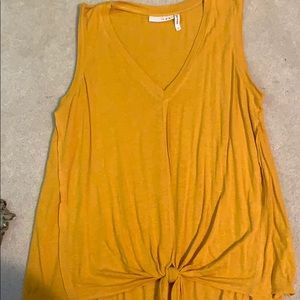 Luq Laine tie front knit tank top